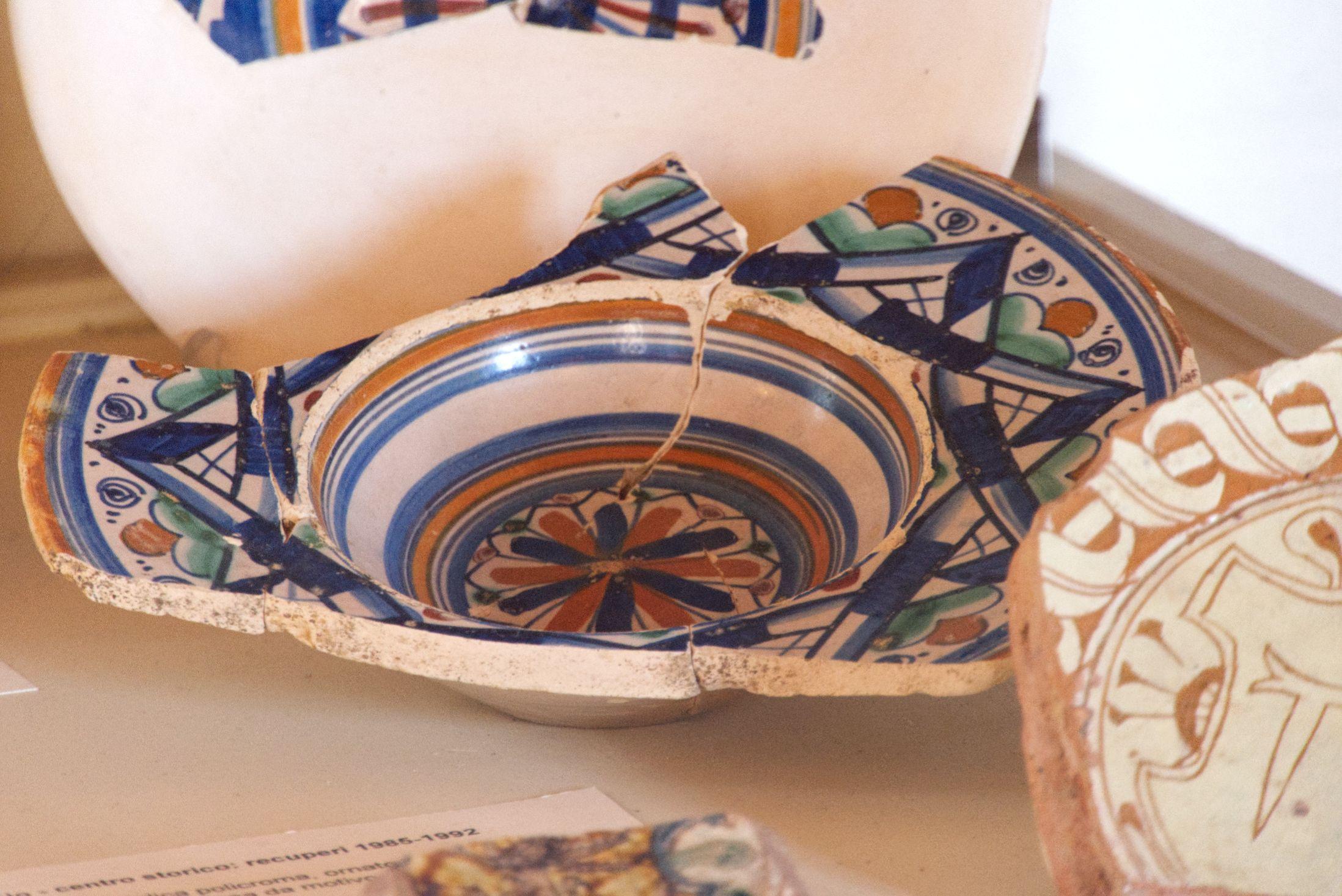 Ceramiche Esposizione archeologica Via Francigena Altopascio